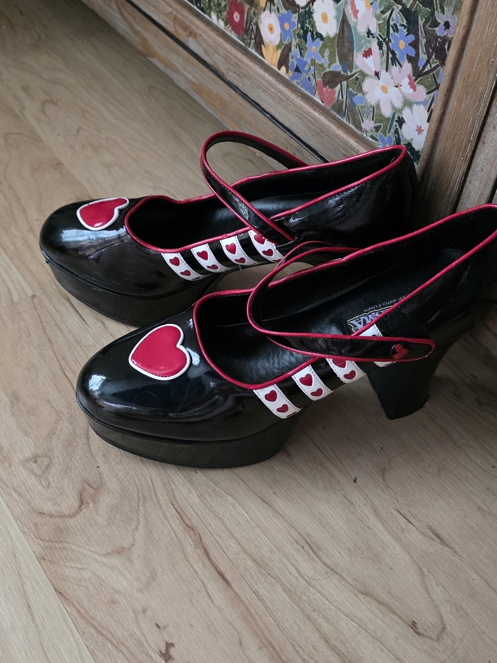 Funtasma QUEEN-55 Mary Jane pumps with Red Heart Accent